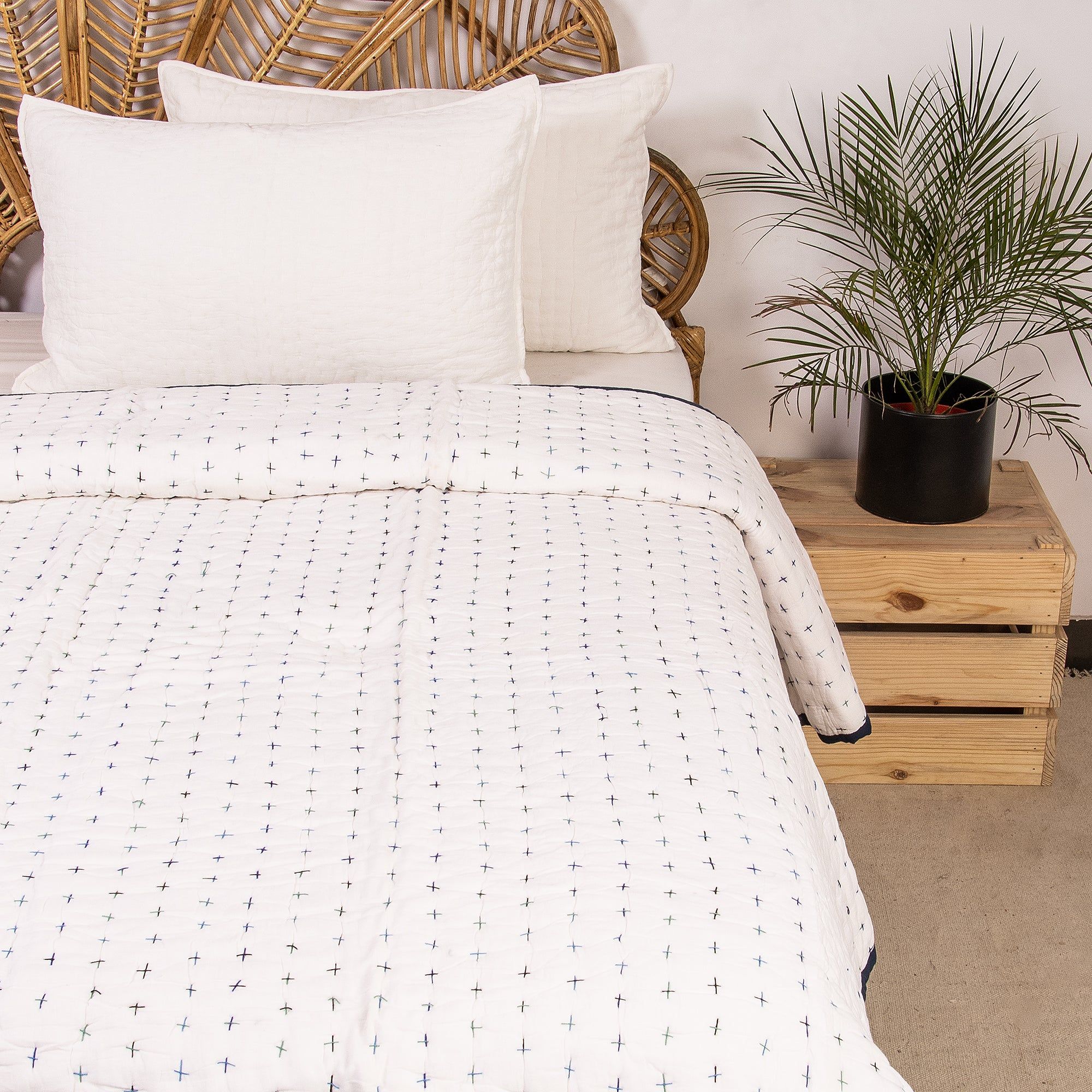 luxury Handmade Blue Stripes Print Cotton Kantha Soft Quilt Blanket